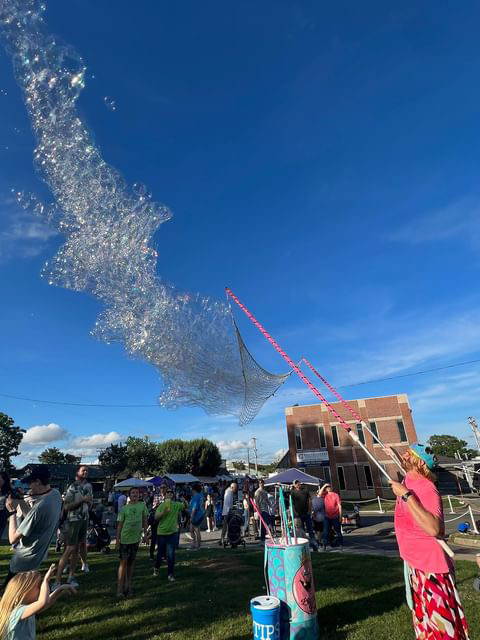 Big Poppa Bubble in action